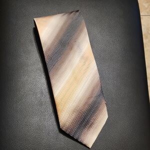 Harve Benard Neck Tie